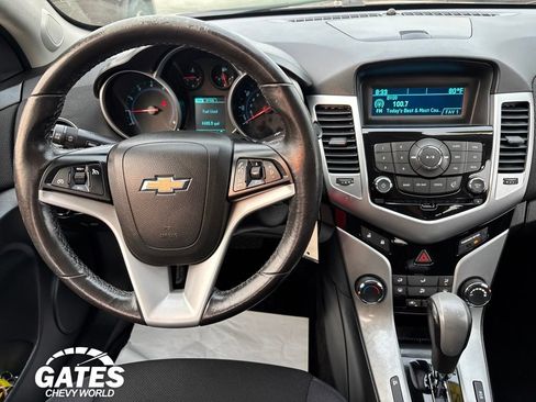 Used 2013 Chevrolet Cruze LT FWD image 14
