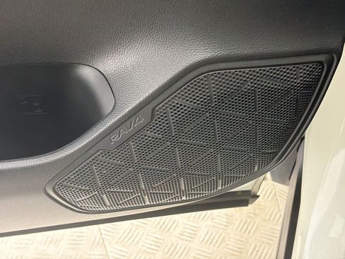 Certified 2022 Toyota RAV4 XLE Premium AWD/4WD image 20