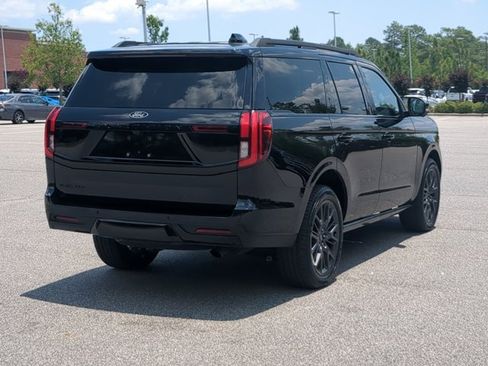 Certified 2025 Ford Expedition Platinum w/ Stealth Performance Package AWD/4WD image 4