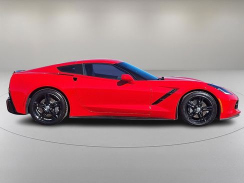 Used 2017 Chevrolet Corvette Stingray w/ Battery Protection Package image 12