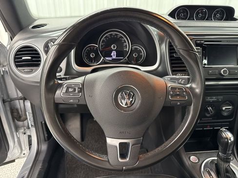 Used 2013 Volkswagen Beetle R-Line FWD image 16