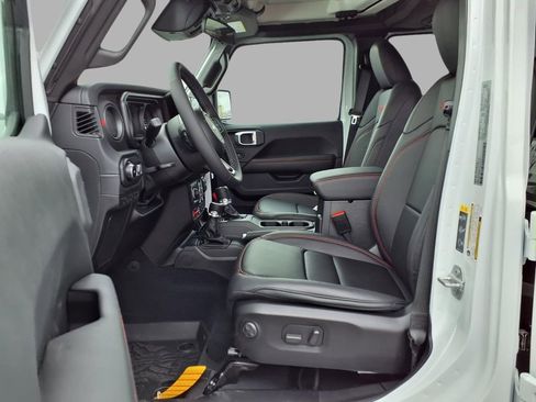 New 2026 Jeep Wrangler Unlimited Rubicon AWD/4WD image 22