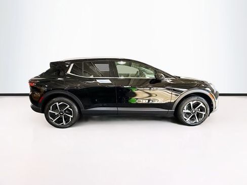 New 2026 Chevrolet Equinox EV LT image 5