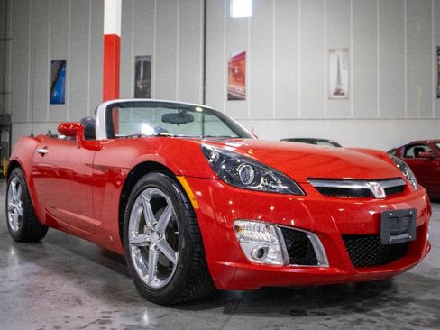 Used 2008 Saturn Sky Red Line image 9
