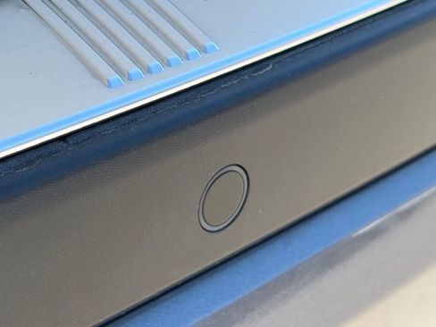 Used 2023 Nissan Rogue SL w/ SL Premium Package image 11