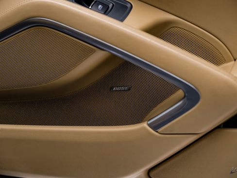 Used 2017 Porsche 911 Turbo image 92