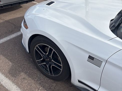 Used 2019 Ford Mustang Premium image 11