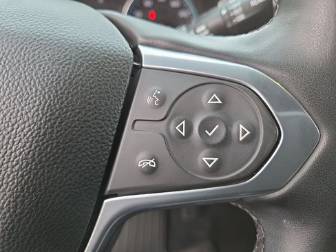 Certified 2023 Chevrolet Traverse LT image 32