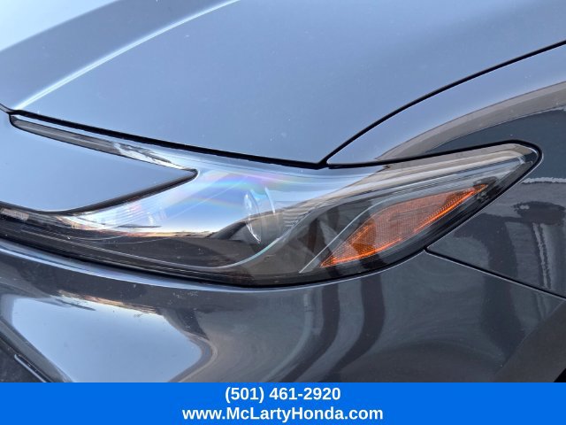 Used 2025 Toyota Camry SE FWD image 12