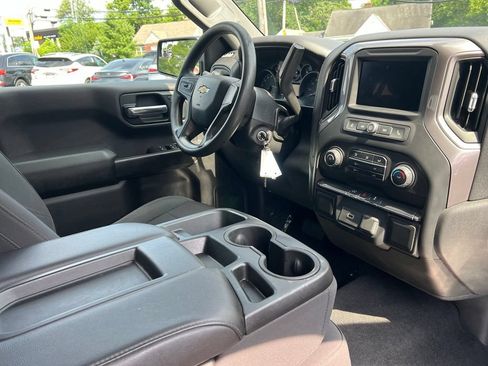Used 2020 Chevrolet Silverado 1500 Custom w/ Custom Value Package AWD/4WD image 31