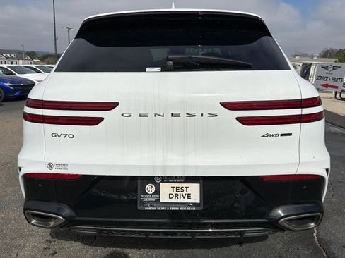 New 2026 Genesis GV70 3.5T Sport Advanced image 8