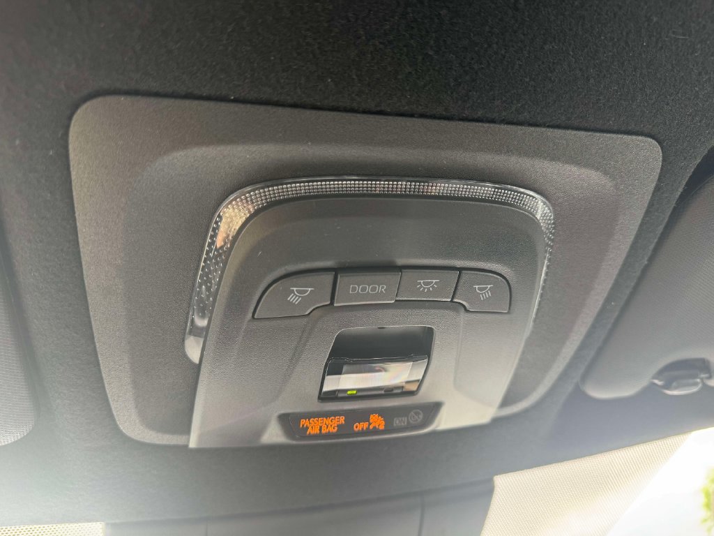 Used 2024 Toyota Corolla Cross AWD Hybrid image 29