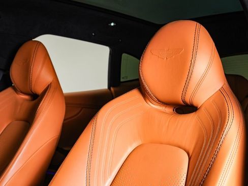 Used 2023 Aston Martin DBX AWD/4WD image 22