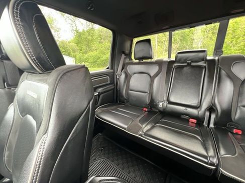 Used 2023 RAM 1500 Laramie AWD/4WD image 13