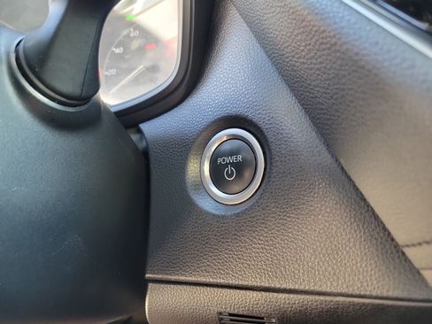 Used 2024 Toyota Corolla SE FWD image 11