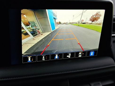 Used 2023 Chevrolet Tahoe LT w/ Luxury Package image 20