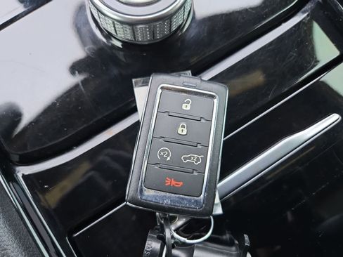 Used 2021 Jeep Grand Cherokee L Overland w/ Luxury Tech Group IV RWD image 35