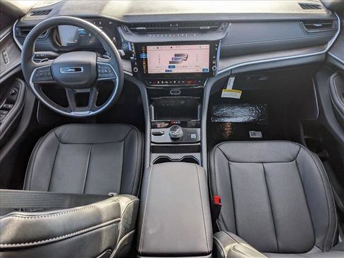 New 2026 Jeep Grand Cherokee Limited Reserve image 15