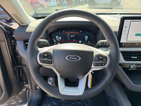 New 2026 Ford Explorer Active image 44