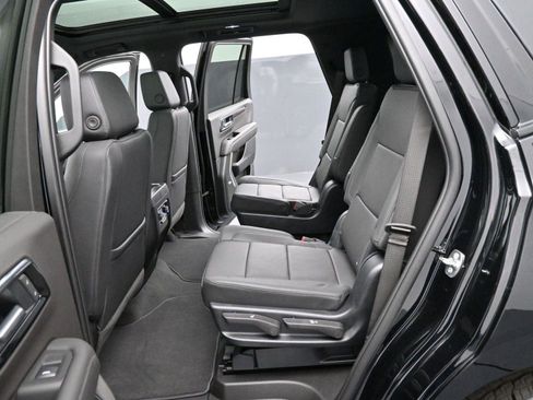 Used 2025 Chevrolet Tahoe Z71 w/ Z71 Off-Road Package image 33