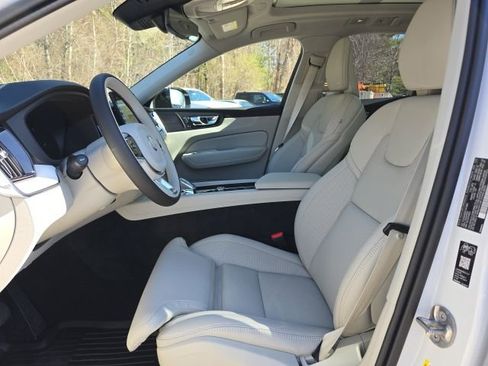 New 2026 Volvo XC60 T8 Ultra w/ Protection Package Premier AWD/4WD image 24