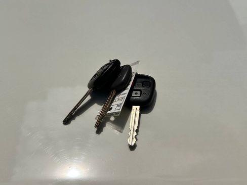 Used 2014 Toyota FJ Cruiser 4WD w/ Upgrade Package image 73