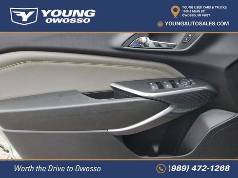 Certified 2025 Chevrolet Trax ACTIV w/ Sunroof Package FWD image 23