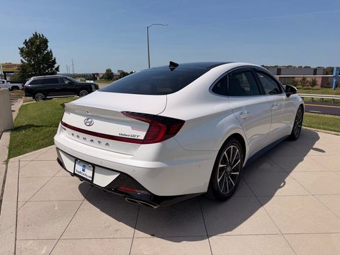 Used 2020 Hyundai Sonata Limited w/ Cargo Package FWD image 9