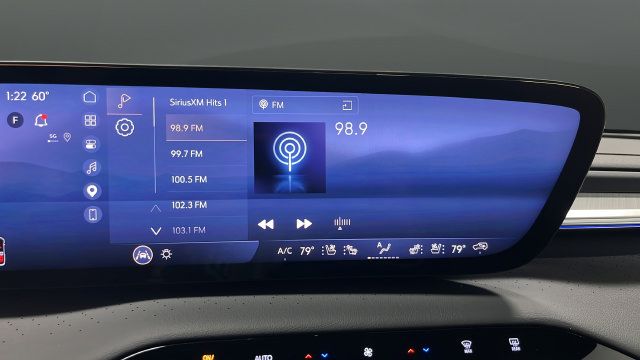 Used 2026 Buick Enclave Avenir AWD/4WD image 33