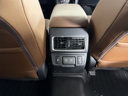 Used 2019 Subaru Outback 3.6R Touring w/ Protection Package #1 AWD/4WD image 15
