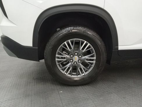 New 2026 Chevrolet Traverse LT w/ Driver Confidence Package image 10