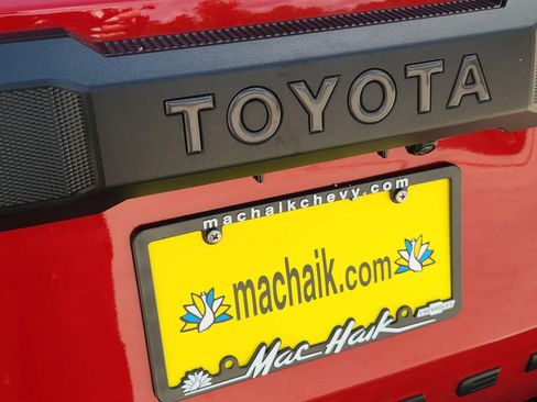 Used 2026 Toyota 4Runner SR5 RWD image 29