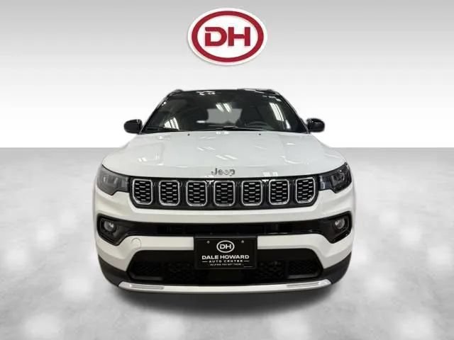 Used 2025 Jeep Compass Limited AWD/4WD image 7