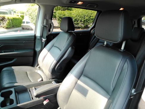 Used 2023 Honda Odyssey EX-L image 11
