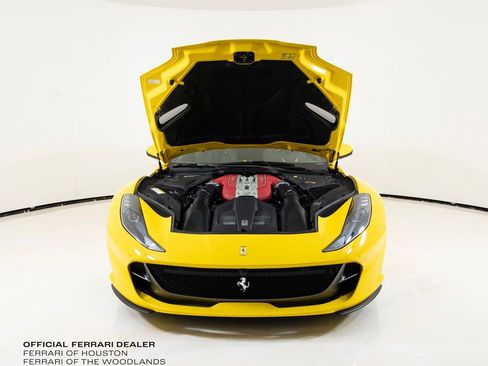 Used 2019 Ferrari 812 Superfast RWD image 27