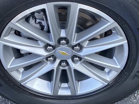 Used 2022 Chevrolet Traverse LT w/ LPO, Floor Liner Package image 26