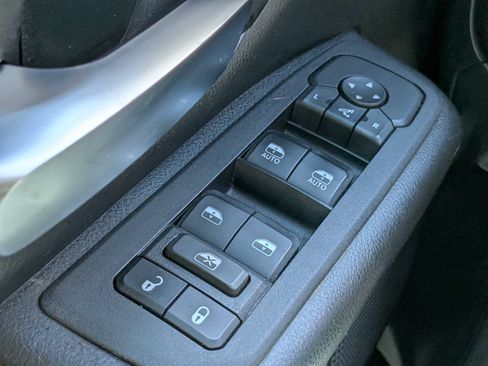 Used 2025 RAM 1500 Big Horn RWD image 22
