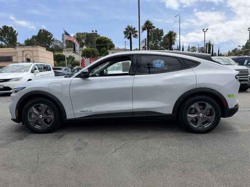 Certified 2023 Ford Mustang Mach-E Select AWD/4WD image 4