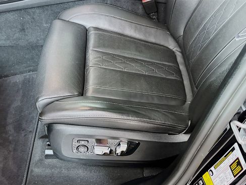 Used 2022 BMW X7 M50i AWD/4WD image 23