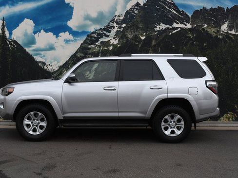 Certified 2021 Toyota 4Runner SR5 image 7