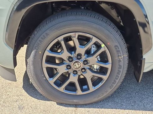 New 2026 Toyota Sequoia Platinum AWD/4WD image 15