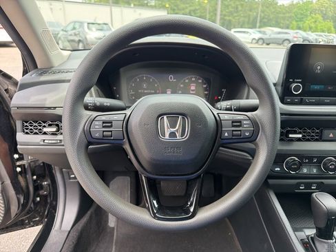 Used 2024 Honda Accord EX image 15
