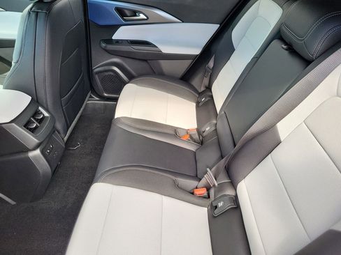 New 2026 Chevrolet Equinox EV LT image 26