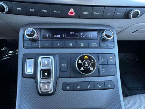 Used 2023 Hyundai Palisade Limited AWD/4WD image 14