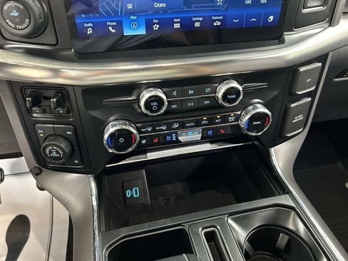Used 2023 Ford F150 Lariat w/ Trailer Tow Package AWD/4WD image 17