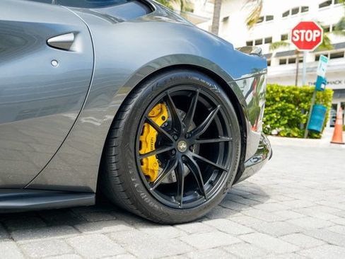Used 2020 Ferrari 812 Superfast RWD image 47