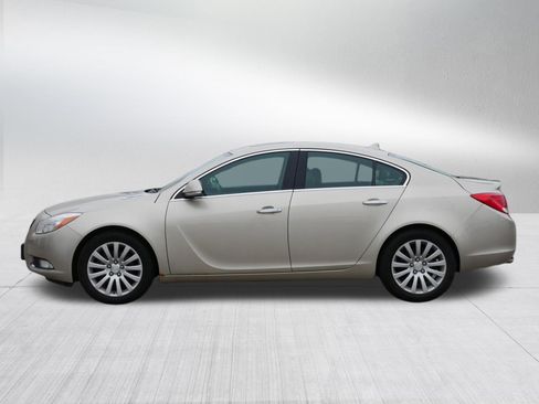 Used 2013 Buick Regal Premium FWD image 4