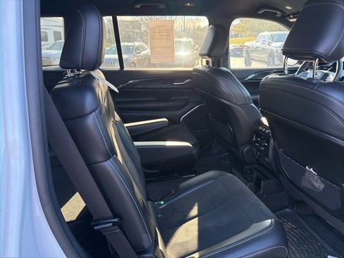 Used 2021 Jeep Grand Cherokee L Altitude image 8