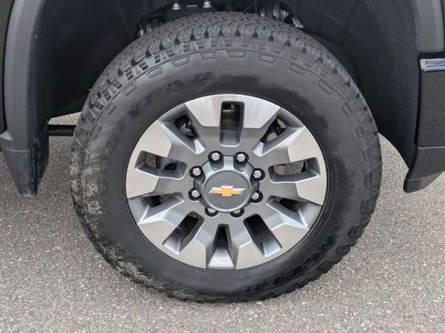 Used 2026 Chevrolet Silverado 2500 Custom w/ Custom Value Package AWD/4WD image 10