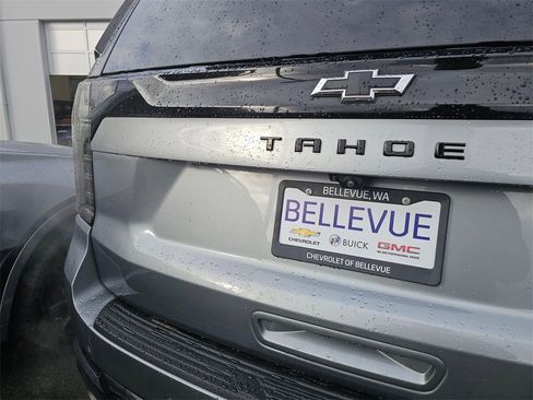 Used 2025 Chevrolet Tahoe Z71 w/ Comfort Package image 14